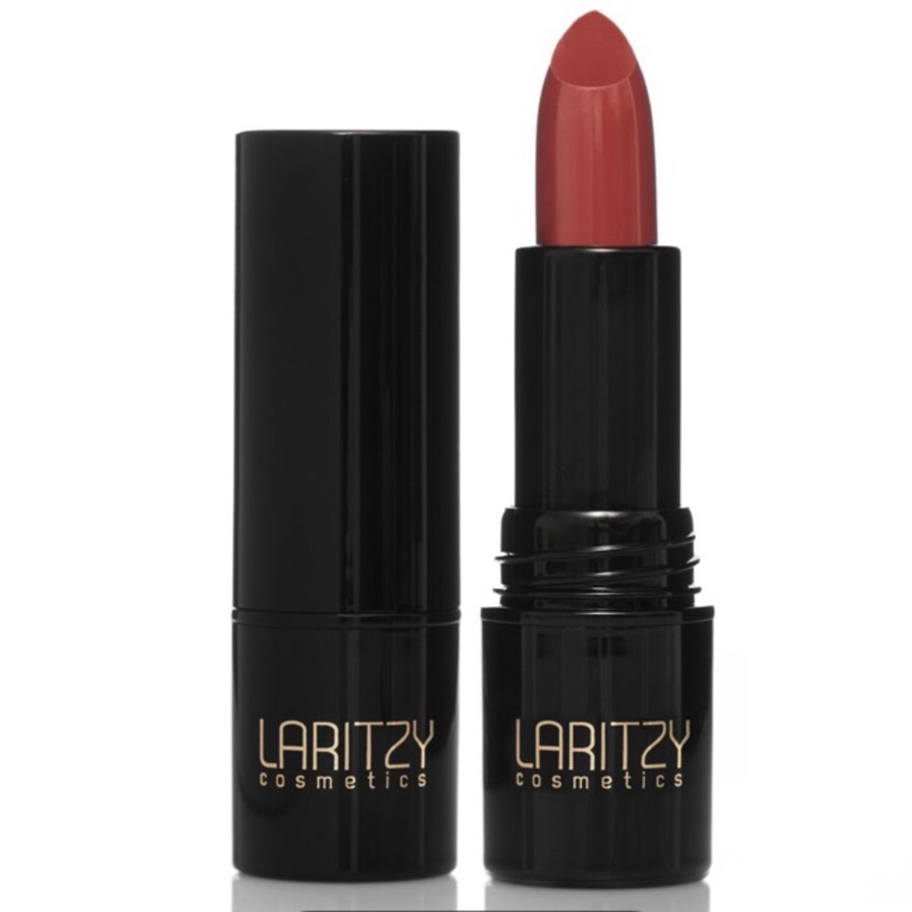 Laritzy lipstick